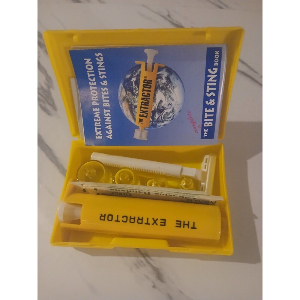 Sawyer The Extractor Bite and Sting Kit. Camping First Aid Supplies - Picture 3 of 4